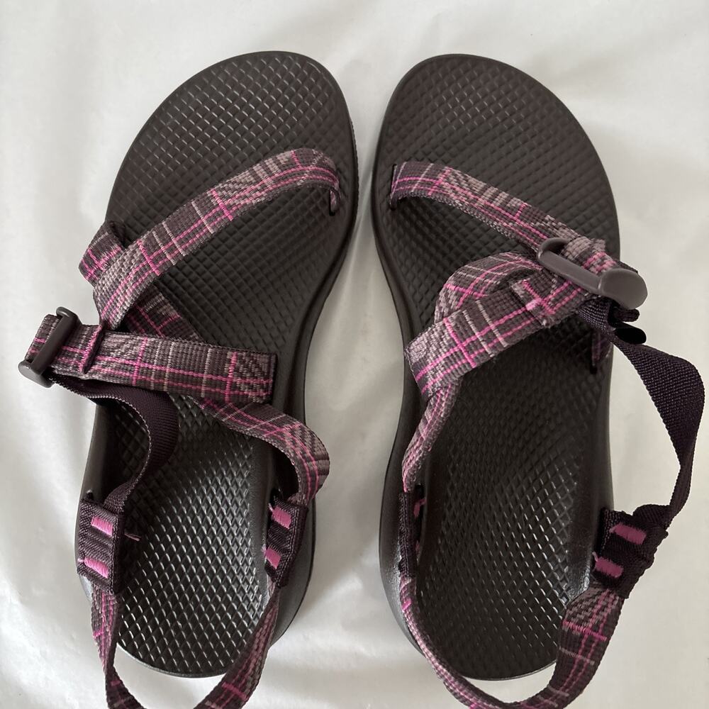 Chaco Z1 Adjustable Strap Classic Sandals Size 6 Beacon Magenta Purple Plaid - Picture 2 of 15